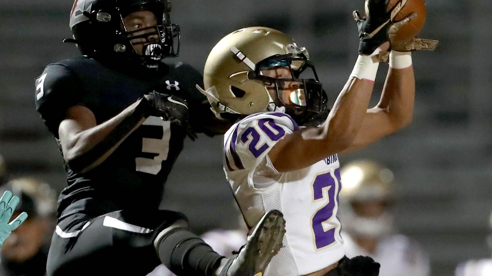 High schools countdown: Sabino's Derek Sanchez among city's best two-way players